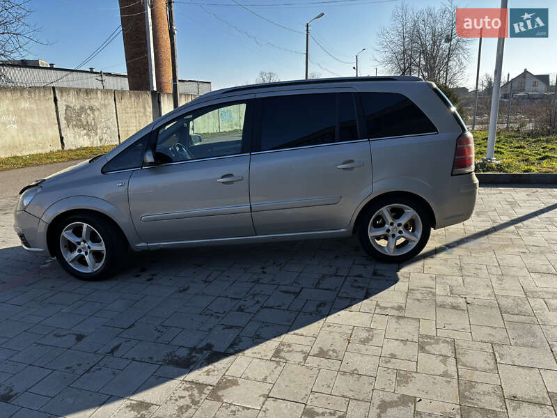 Минивэн Opel Zafira 2006 в Стрые