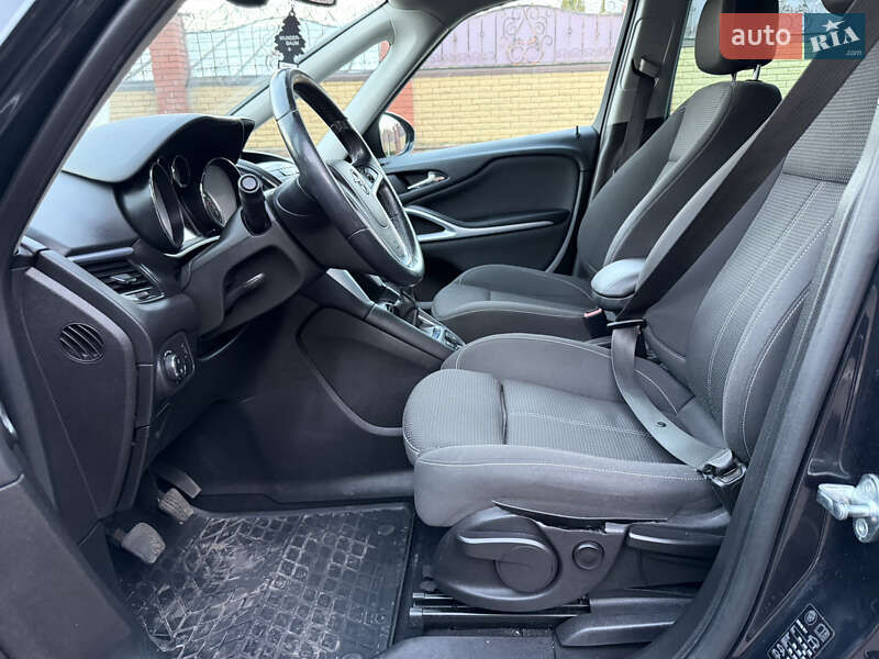 Микровэн Opel Zafira 2015 в Ровно