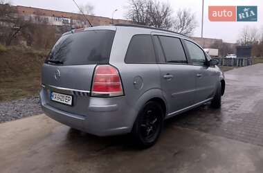 Минивэн Opel Zafira 2006 в Ватутино
