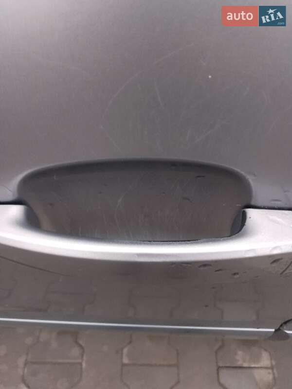 Минивэн Opel Zafira 2006 в Ватутино