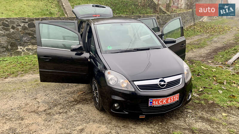 Минивэн Opel Zafira 2008 в Виннице