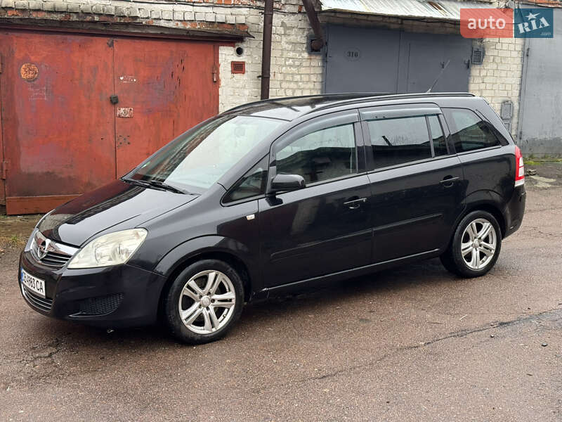 Минивэн Opel Zafira 2009 в Чернигове фото 2 Минивэн Opel Zafira 2009 в Чернигове