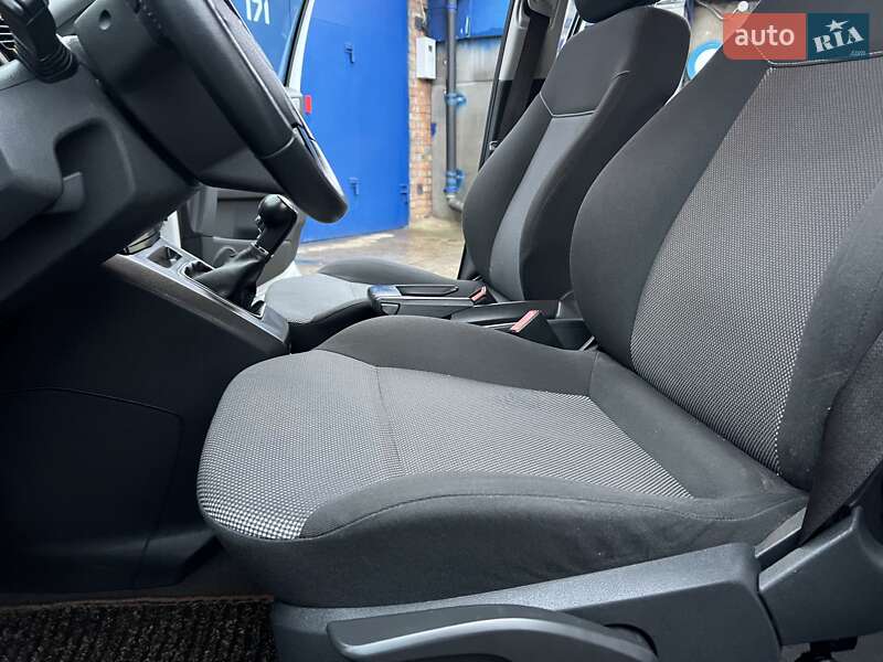 Минивэн Opel Zafira 2011 в Нежине