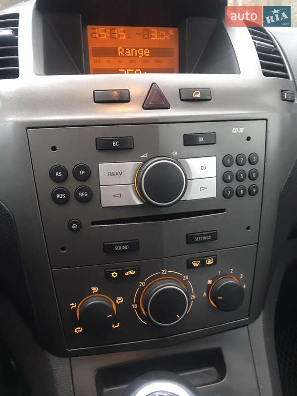 Минивэн Opel Zafira 2006 в Киеве фото 7 Минивэн Opel Zafira 2006 в Киеве