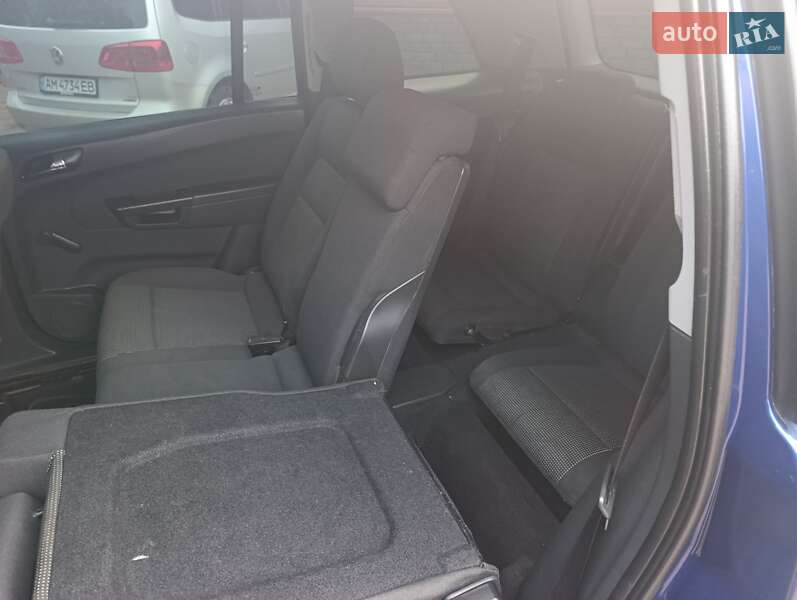 Минивэн Opel Zafira 2006 в Звягеле