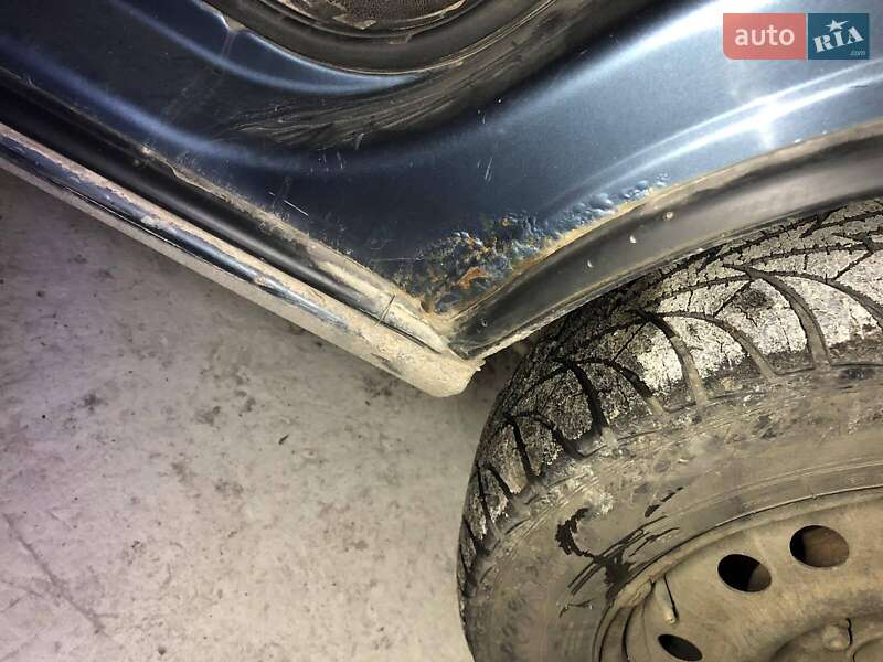 Минивэн Opel Zafira 2000 в Городке