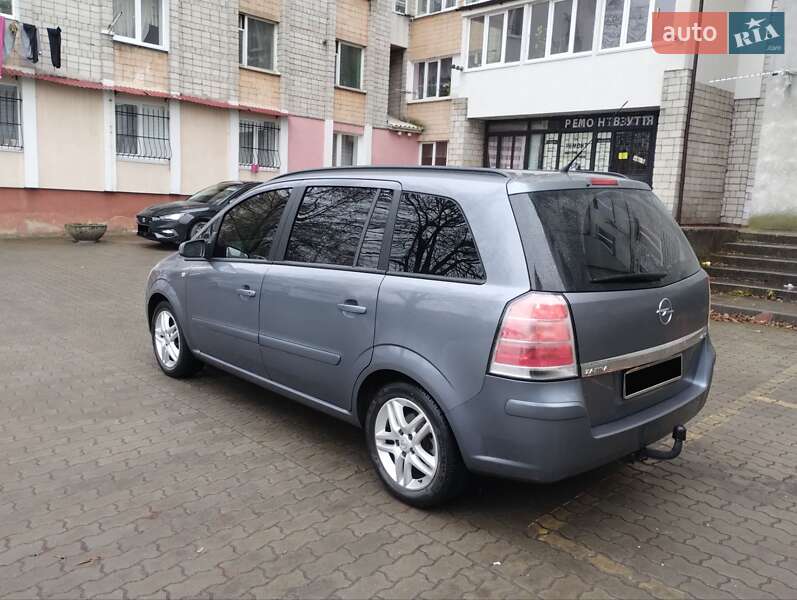 Минивэн Opel Zafira 2007 в Львове