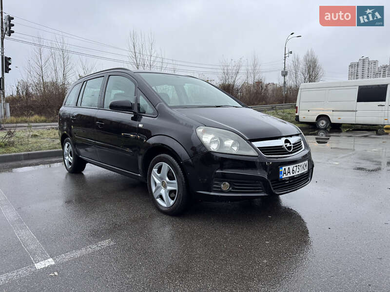 Мінівен Opel Zafira 2007 в Києві