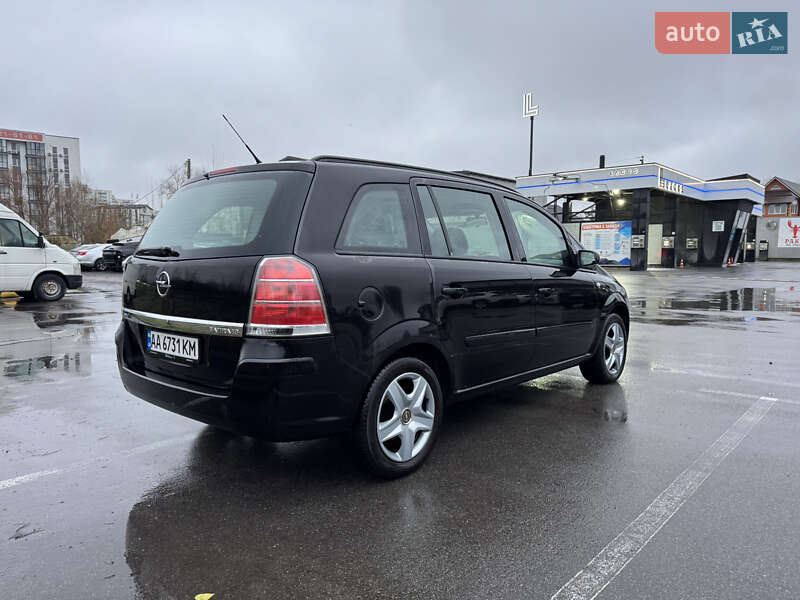 Мінівен Opel Zafira 2007 в Києві