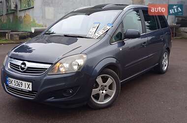 Минивэн Opel Zafira 2011 в Ровно