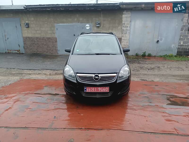 Минивэн Opel Zafira 2010 в Харькове фото 2 Минивэн Opel Zafira 2010 в Харькове