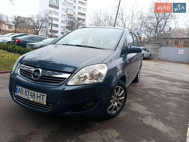 Минивэн Opel Zafira 2008 в Виннице
