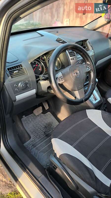 Минивэн Opel Zafira 2006 в Глыбокой фото 8 Минивэн Opel Zafira 2006 в Глыбокой