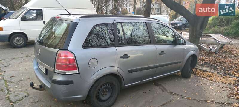 Минивэн Opel Zafira 2006 в Житомире