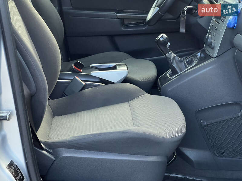 Минивэн Opel Zafira 2009 в Трускавце фото 41 Минивэн Opel Zafira 2009 в Трускавце