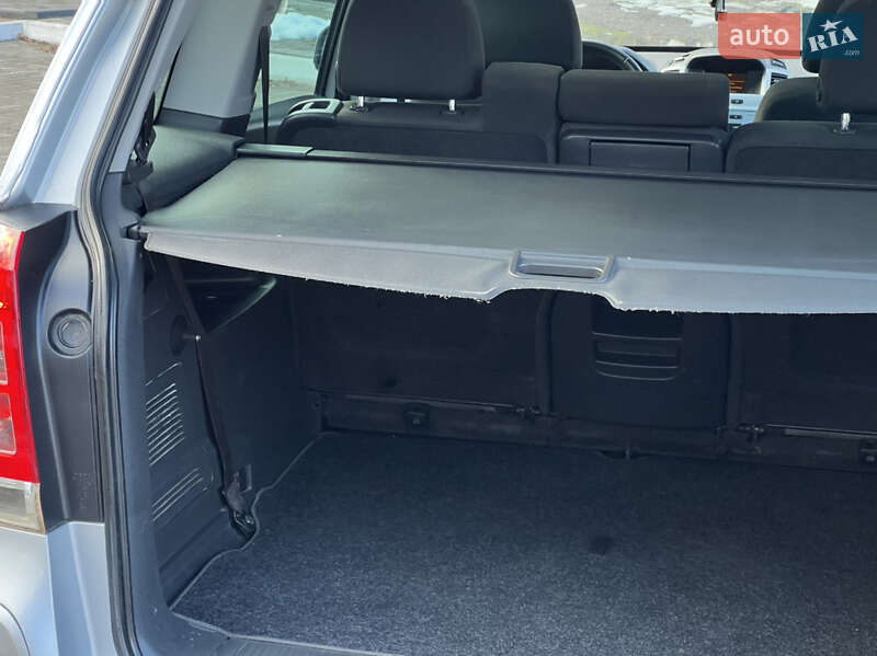 Минивэн Opel Zafira 2009 в Трускавце фото 71 Минивэн Opel Zafira 2009 в Трускавце