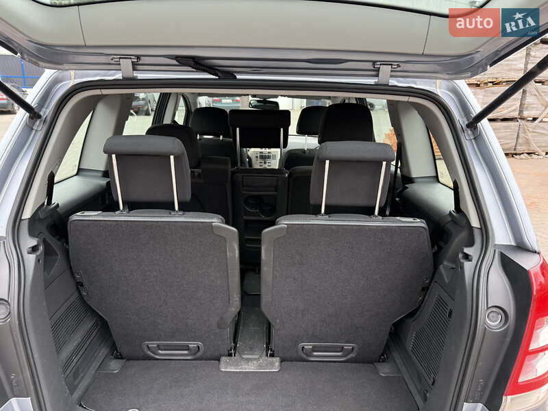 Минивэн Opel Zafira 2009 в Виннице