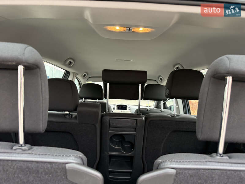 Минивэн Opel Zafira 2009 в Виннице