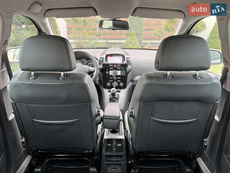 Мінівен Opel Zafira 2011 в Стрию