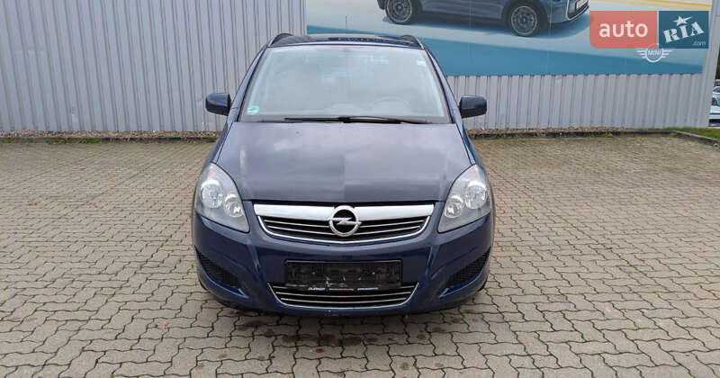 Минивэн Opel Zafira 2014 в Луцке