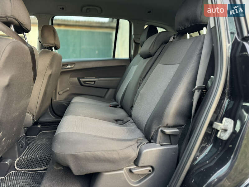 Минивэн Opel Zafira 2008 в Сокирянах