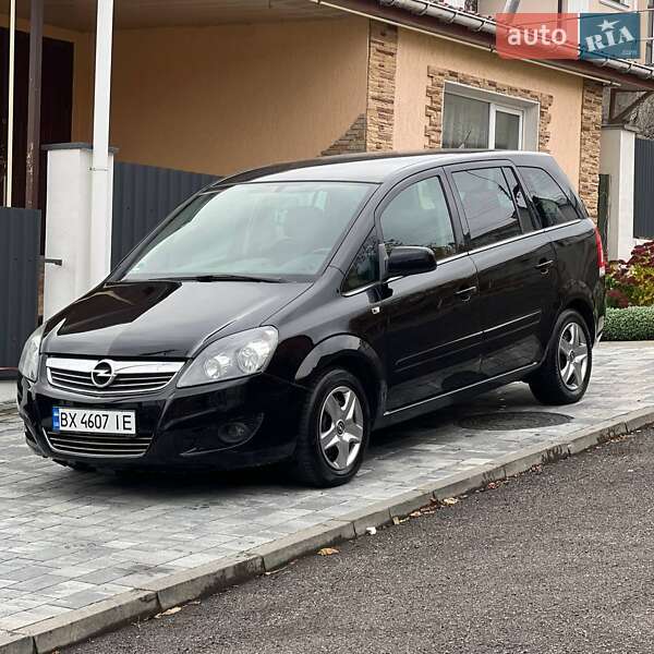 Opel Zafira 2011