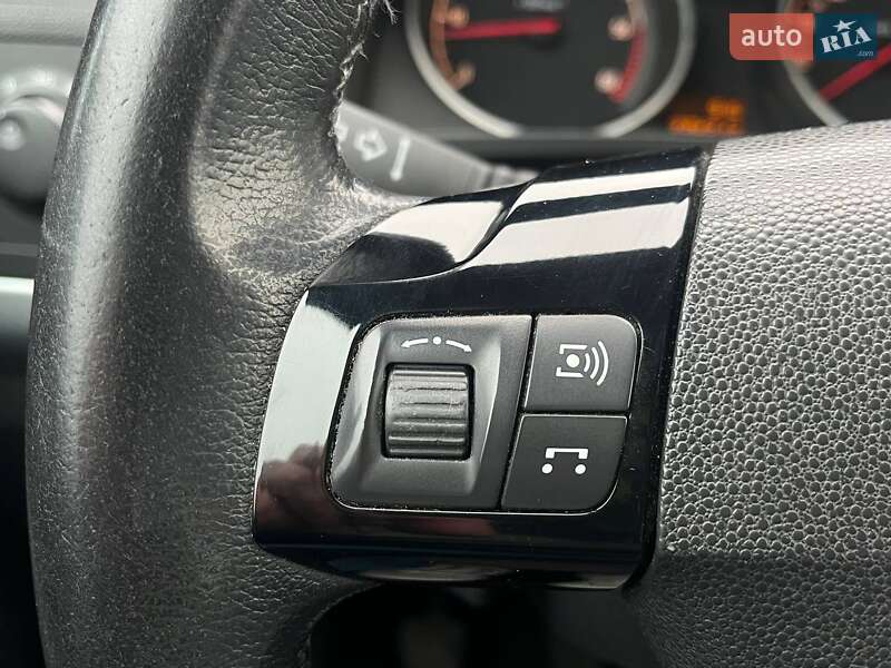 Мінівен Opel Zafira 2010 в Києві