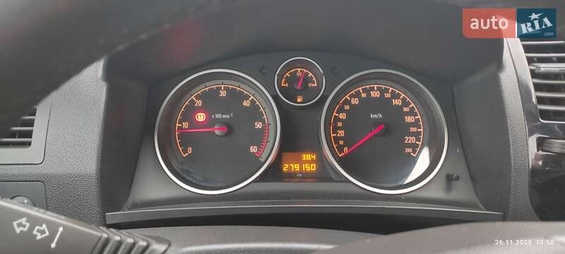 Минивэн Opel Zafira 2011 в Фастове