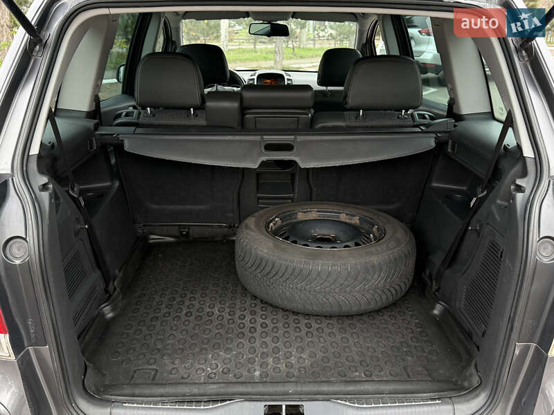 Минивэн Opel Zafira 2010 в Одессе