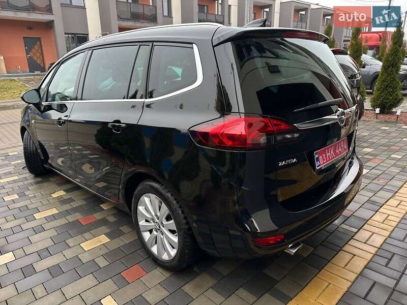 Минивэн Opel Zafira 2017 в Луцке