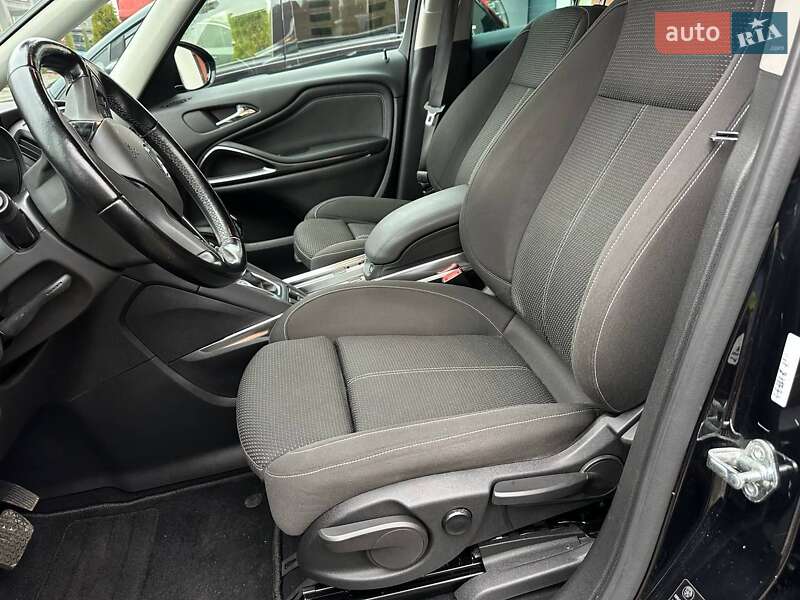 Минивэн Opel Zafira 2017 в Луцке