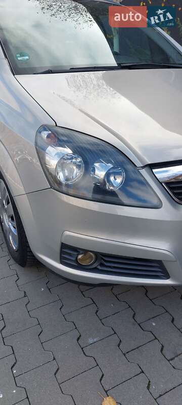 Минивэн Opel Zafira 2008 в Белой Церкви
