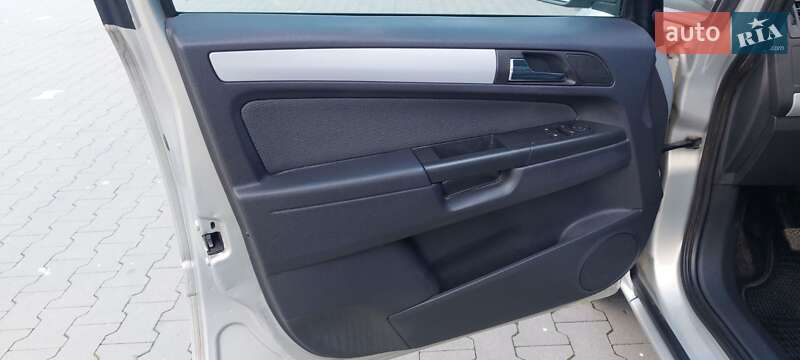 Минивэн Opel Zafira 2008 в Белой Церкви