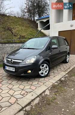 Мінівен Opel Zafira 2011 в Коломиї