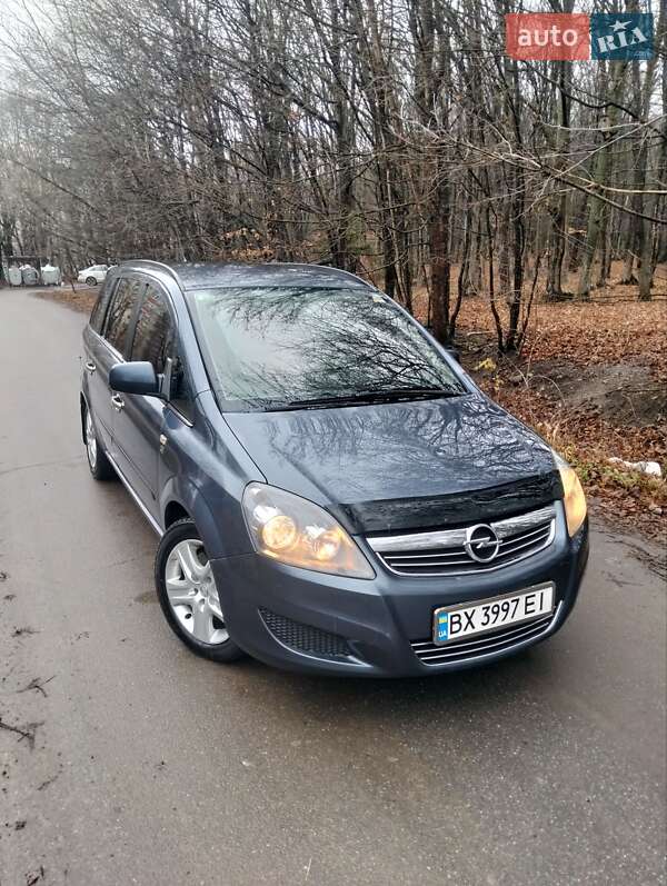 Opel Zafira 2010 Opel Zafira 2010