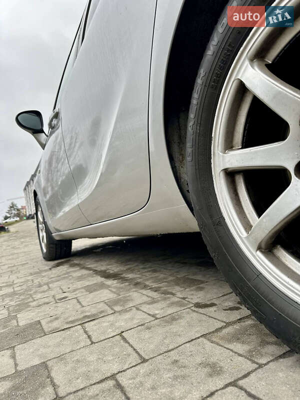 Мінівен Opel Zafira 2013 в Львові