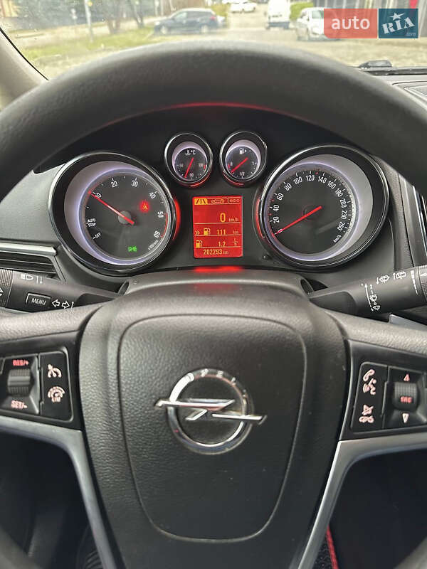 Мінівен Opel Zafira 2013 в Львові