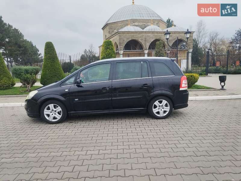 Минивэн Opel Zafira 2008 в Измаиле