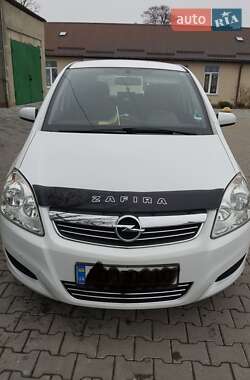 Минивэн Opel Zafira 2009 в Баре