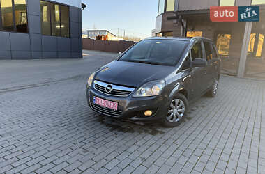 Минивэн Opel Zafira 2012 в Ровно
