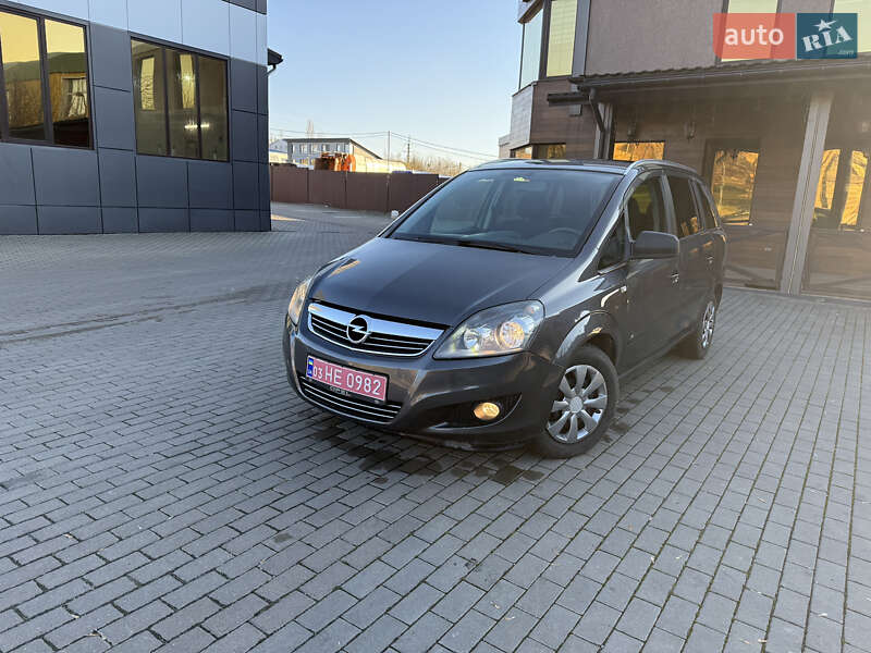 Opel Zafira 2012 Opel Zafira 2012