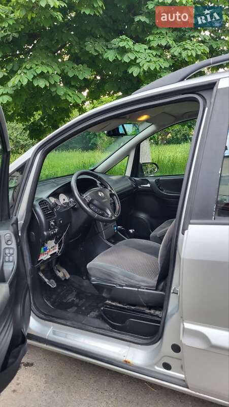 Минивэн Opel Zafira 2004 в Чернигове фото 2 Минивэн Opel Zafira 2004 в Чернигове