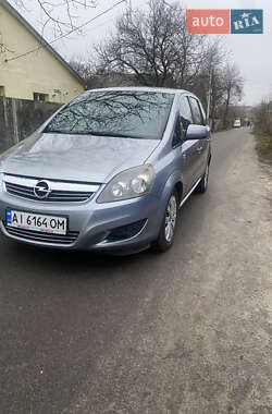 Мінівен Opel Zafira 2010 в Києві