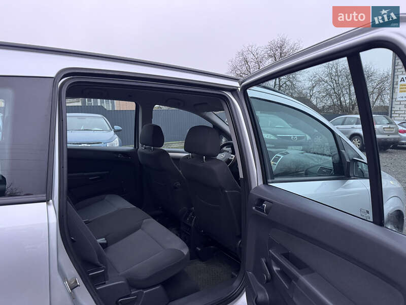 Мінівен Opel Zafira 2010 в Звенигородці