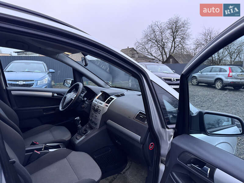 Мінівен Opel Zafira 2010 в Звенигородці