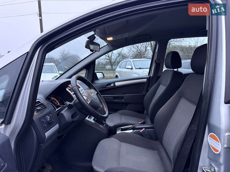 Мінівен Opel Zafira 2010 в Звенигородці