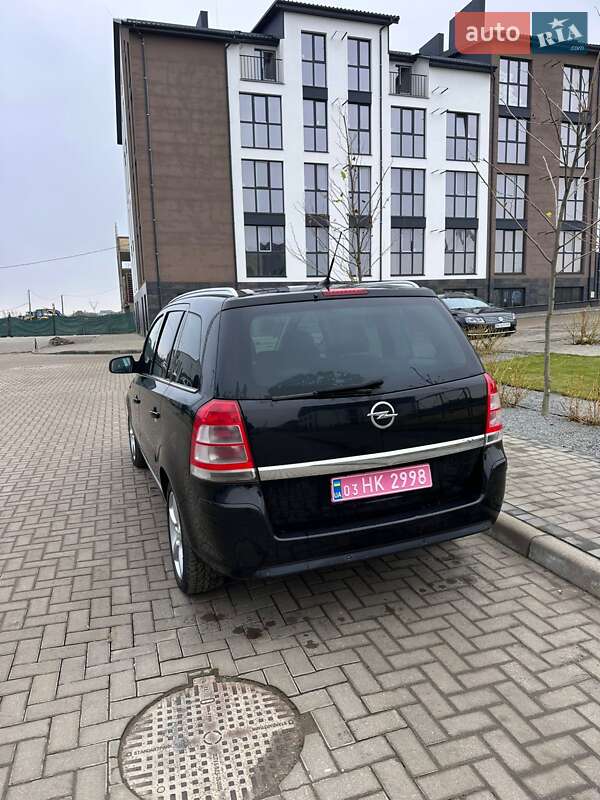 Минивэн Opel Zafira 2010 в Луцке фото 8 Минивэн Opel Zafira 2010 в Луцке