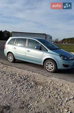 Минивэн Opel Zafira 2010 в Радивилове
