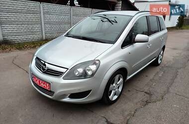 Минивэн Opel Zafira 2011 в Черкассах