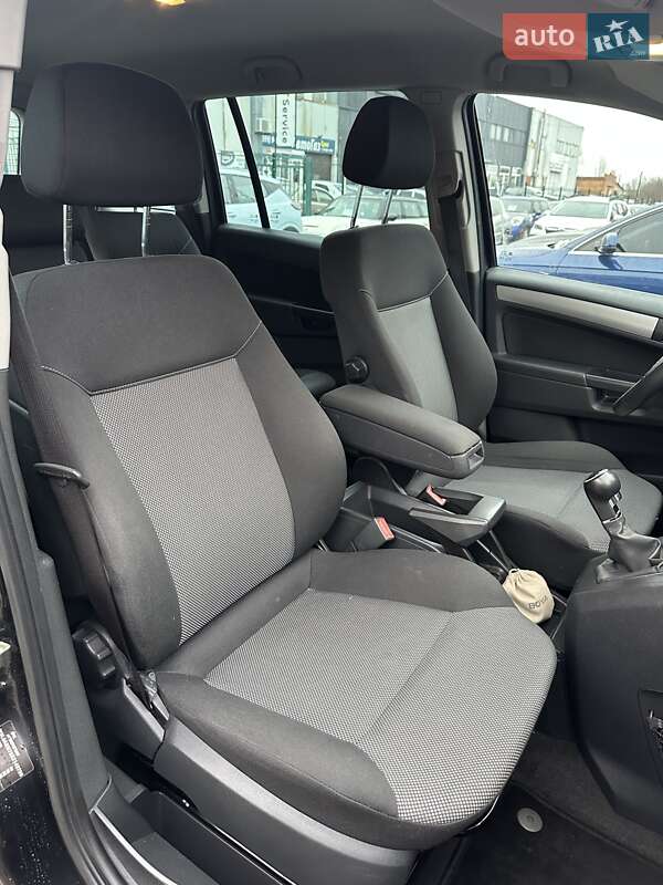 Мінівен Opel Zafira 2011 в Сумах